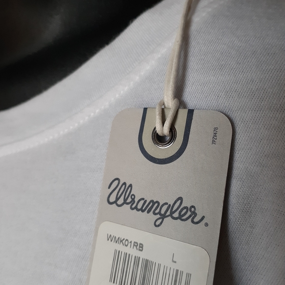 Wrangler Tee, Large - Picture 3 of 5